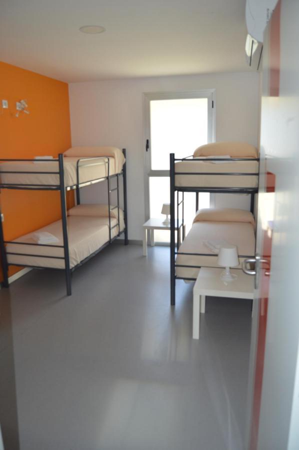 Hostel Divino Morales Arroyo de la Luz Esterno foto